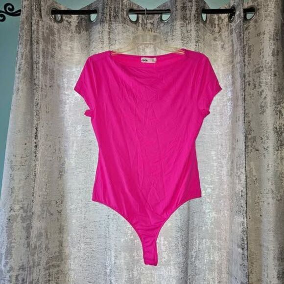 Elodie NWT bright pink bodysuit size XL - Picture 4 of 4